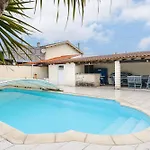 Holiday home Maison Boyardville Piscine Chauffee Saint-Georges-d'Oleron