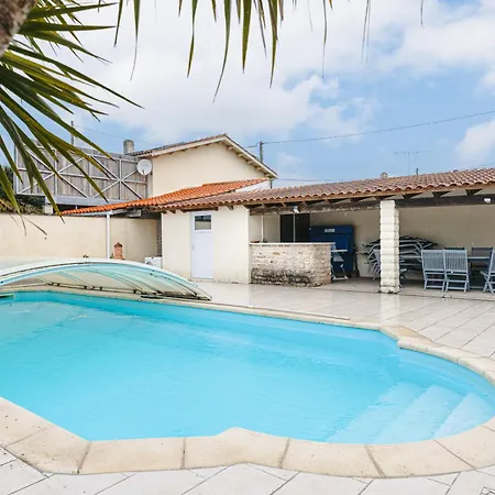 Holiday home Maison Boyardville Piscine Chauffee Saint-Georges-d'Oleron